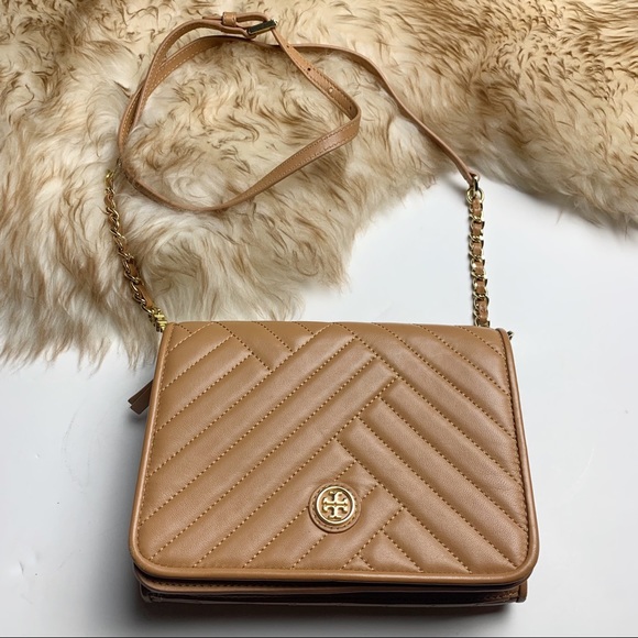 Tory Burch Handbags - Tory Burch Alexa Combo Crossbody Camel Tan Logo